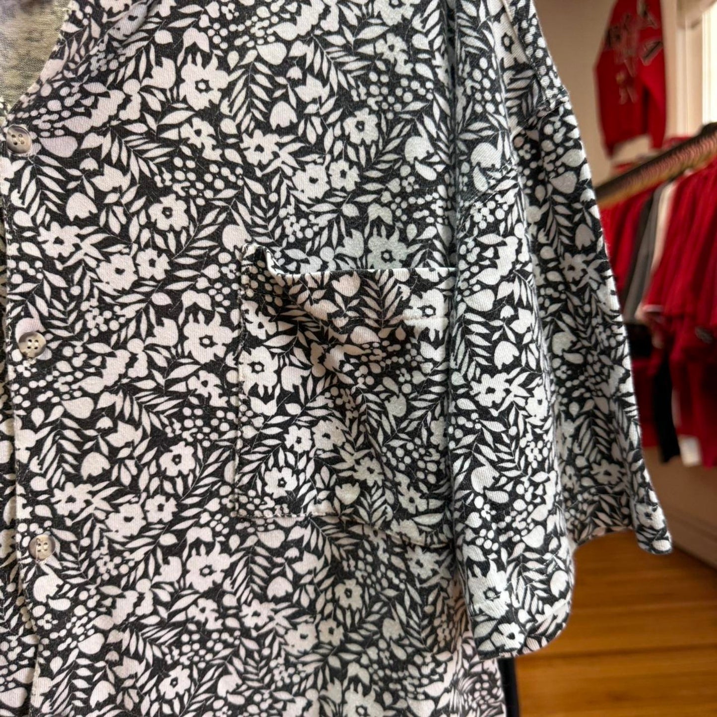 Vintage 90s Gap Floral Loop Collar Shirt - Medium