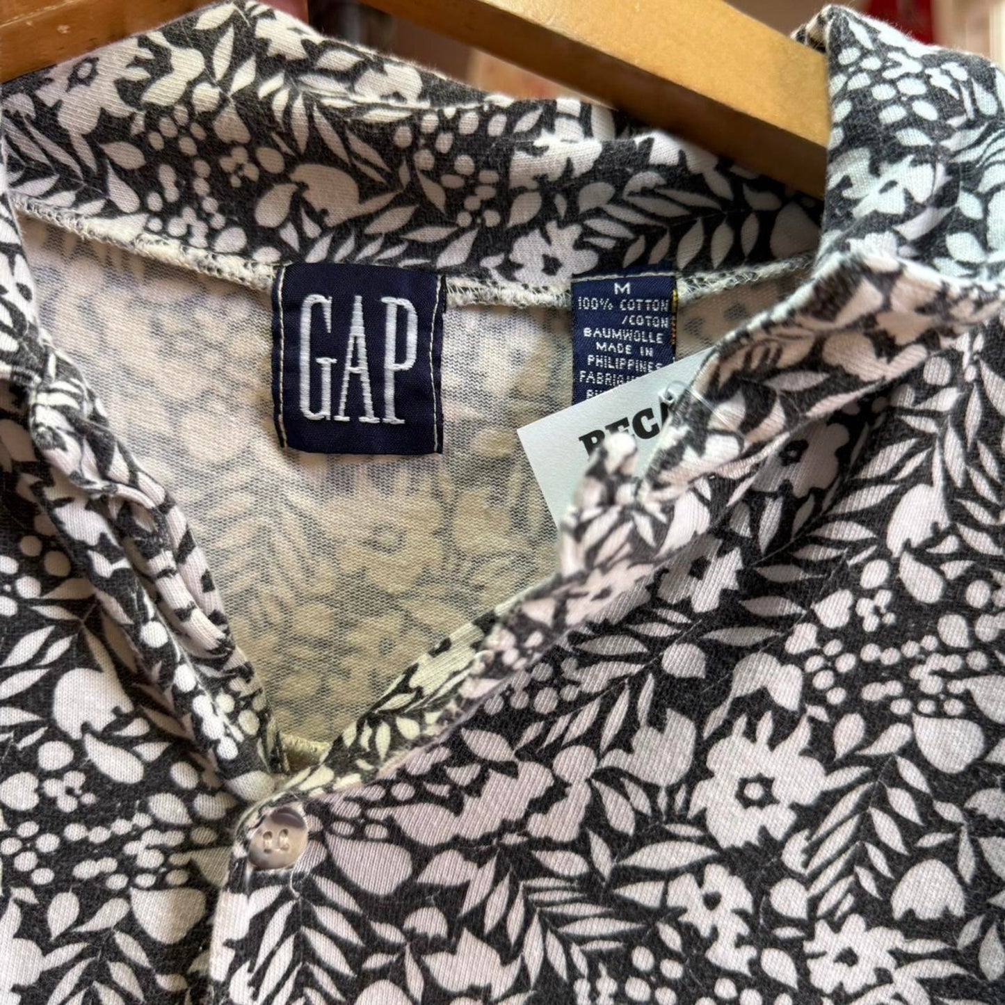 Vintage 90s Gap Floral Loop Collar Shirt - Medium
