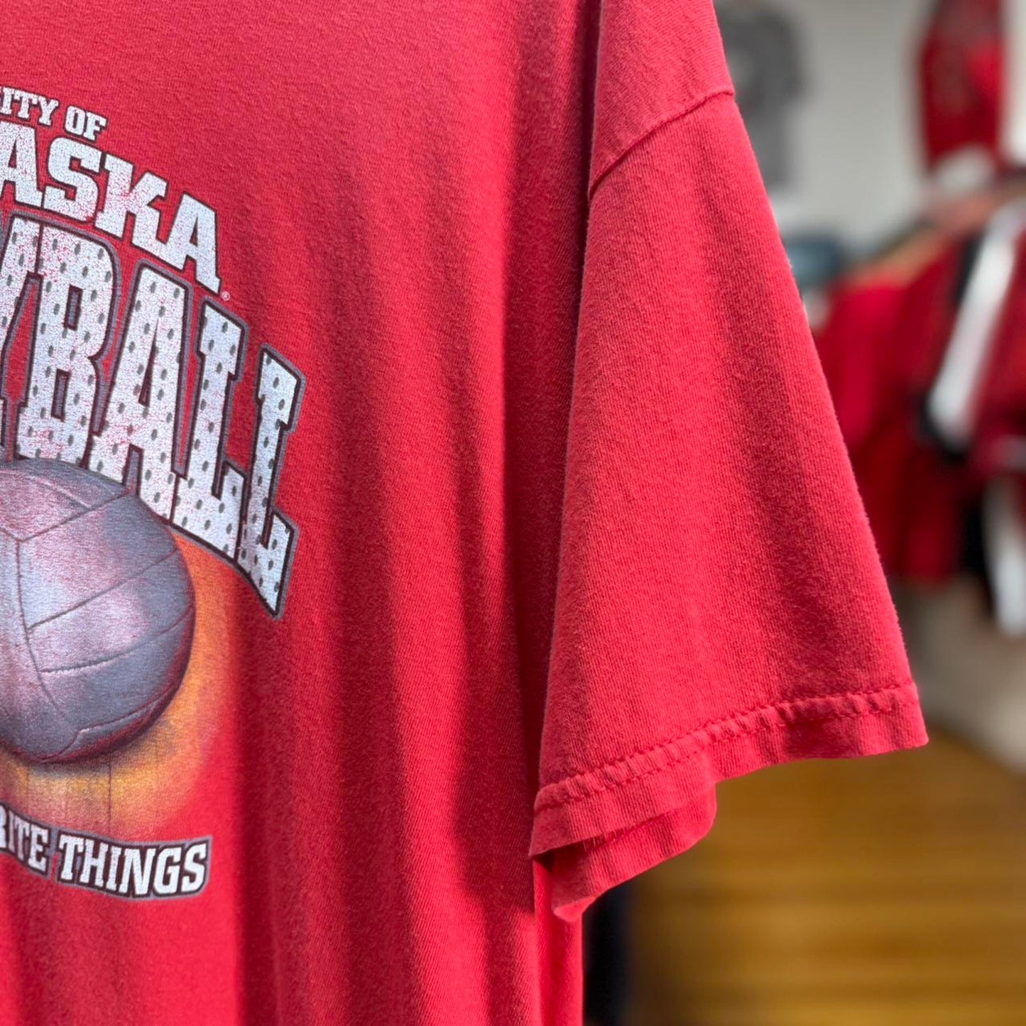 Vintage Y2K Nebraska Huskers Volleyball T-Shirt - Large