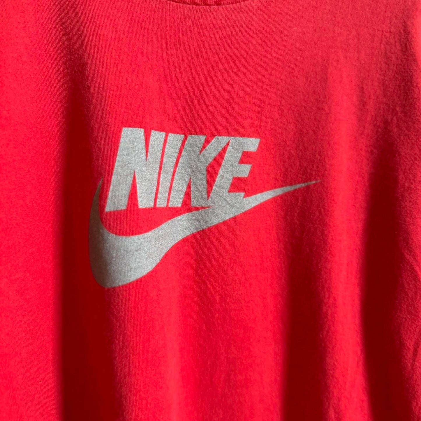 Vintage 90s Nike Swoosh Logo Silver Red T-Shirt