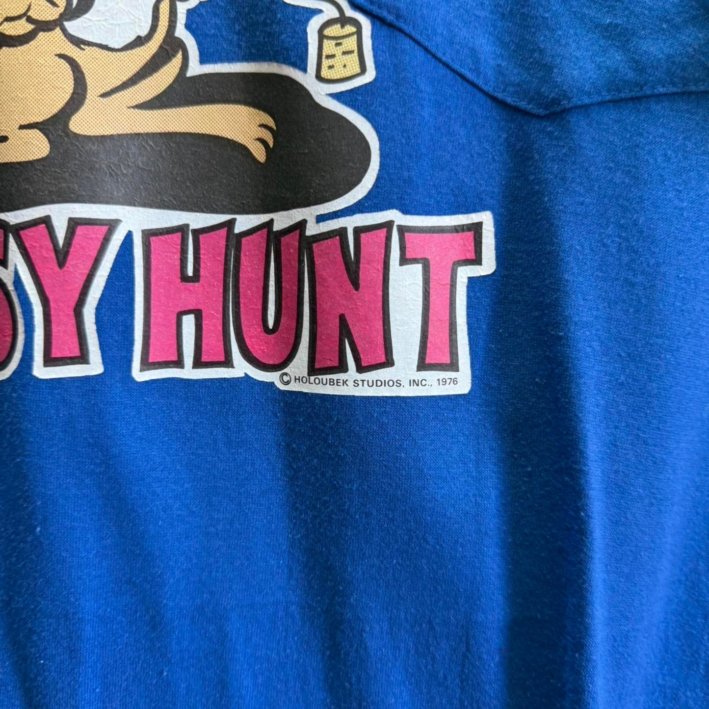 Vintage I’m on a P*ssy Hunt Cartoon Mouse Pocket T-Shirt