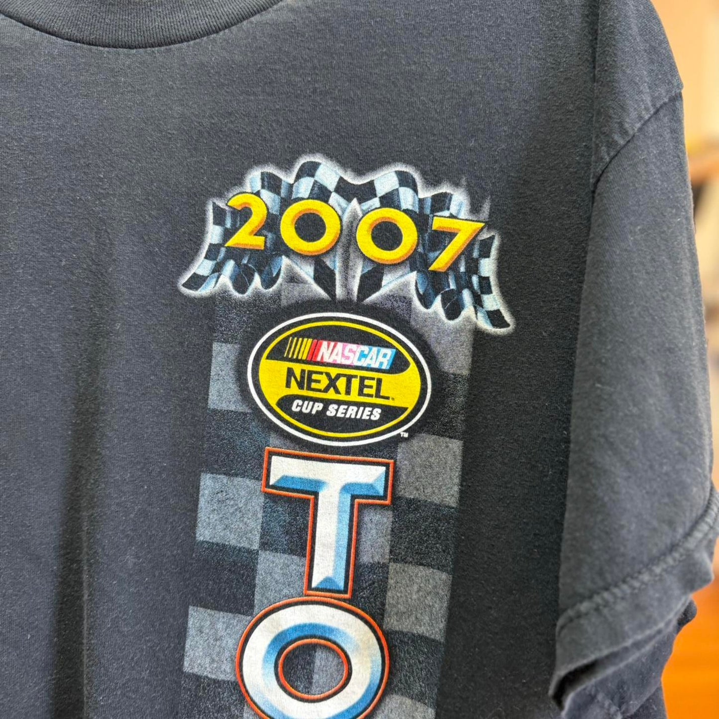 Vintage Y2K NASCAR Nextel Cup Series 2007 Racing Race Car T-Shirt