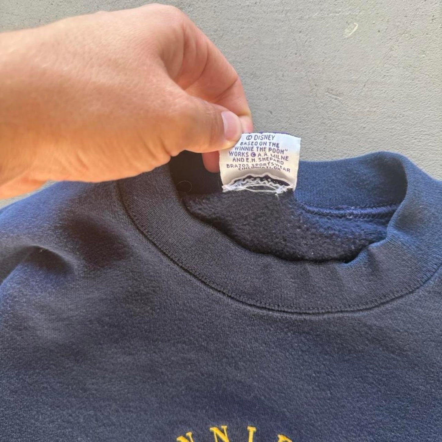 Vintage 90s Disney Winnie the Pooh Crewneck - Large