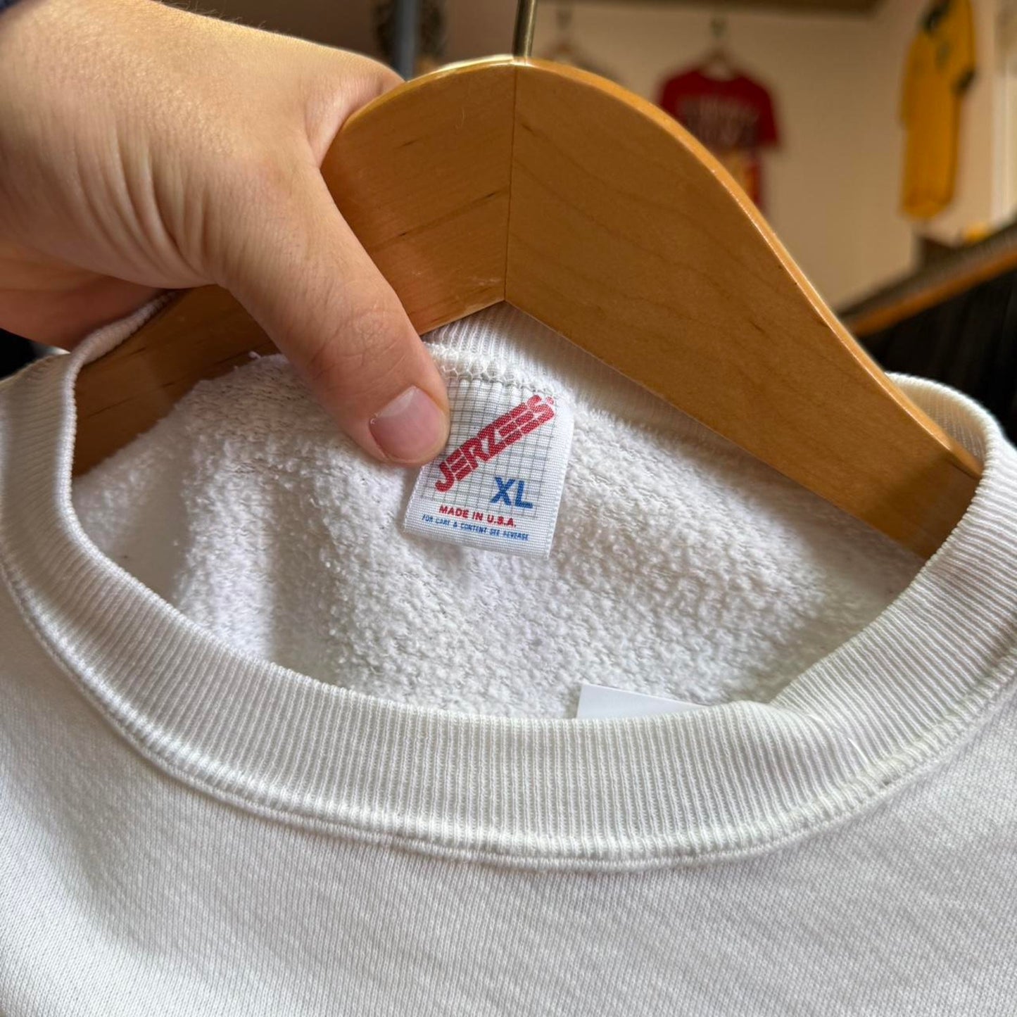 Vintage 90s Good Harbor Vineyard Fishtown White Crewneck