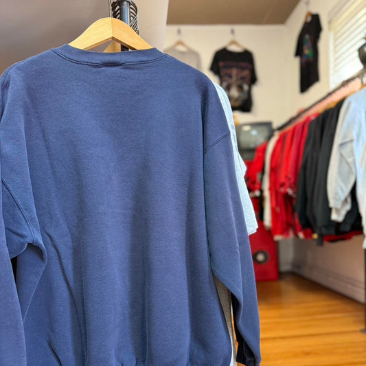 Vintage 90s Winnie the Pooh Tiger and Eeyore Disney Crewneck - X-Large