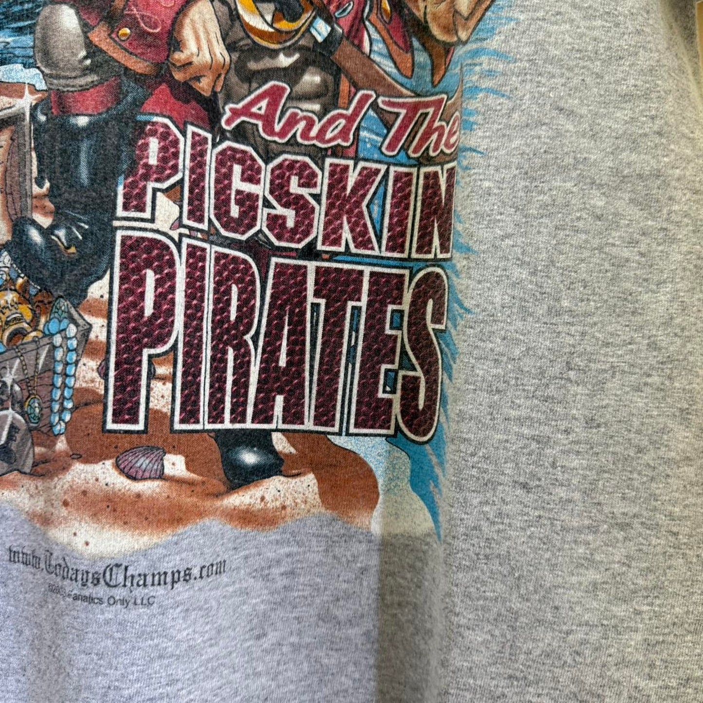 Vintage 90s Tampa Bay Buccaneers Bucs Capn Lynch Football NFL T-Shirt