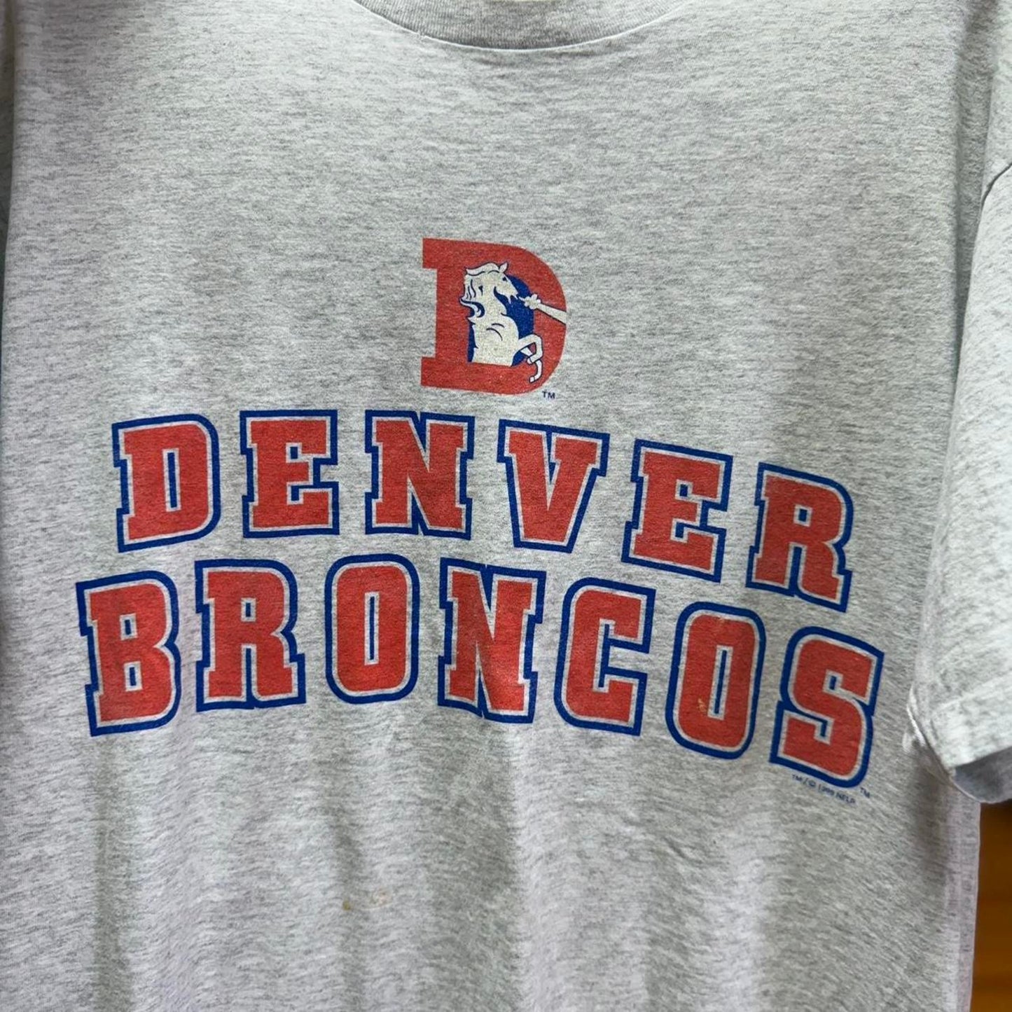 Vintage 90s Denver Broncos NFL Football T-Shirt