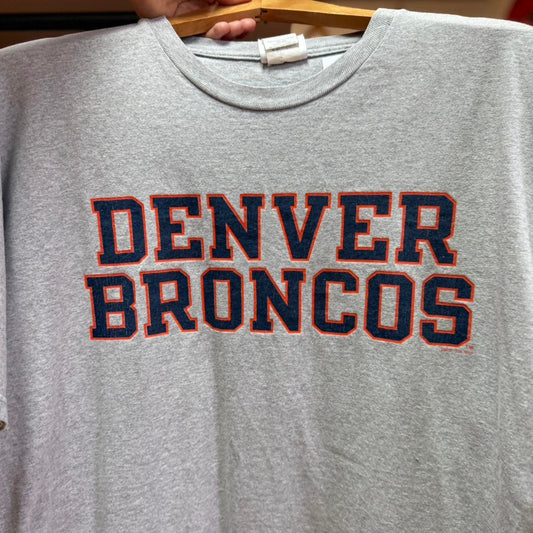 Vintage 90s Denver Broncos NFL Football T-Shirt