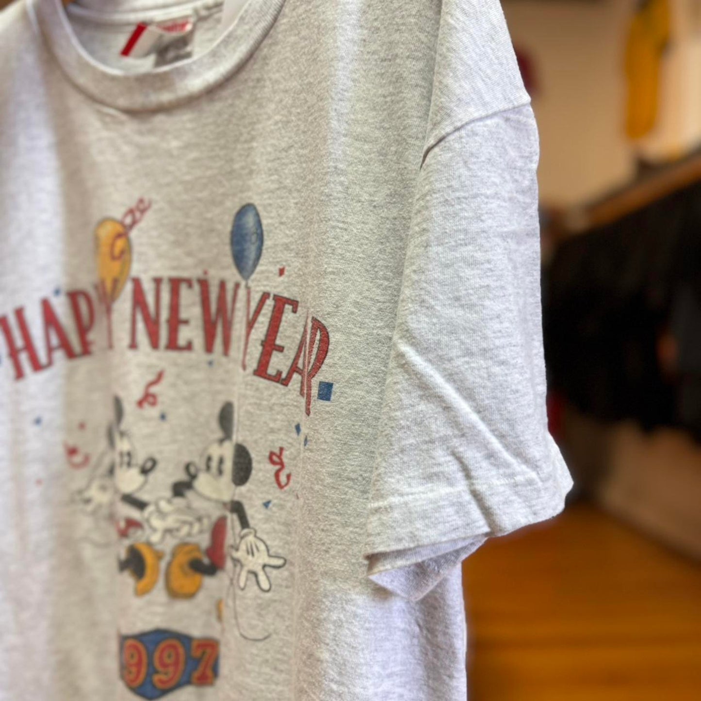 Vintage 90s Disney Mickey Mouse Happy New Year T-Shirt