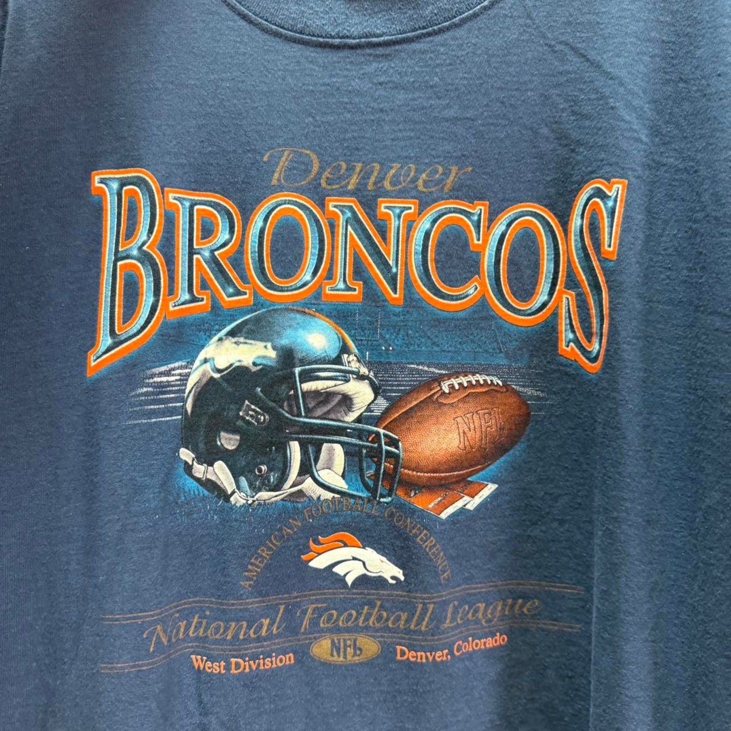 Vintage 90s Denver Broncos Football NFL T-Shirt