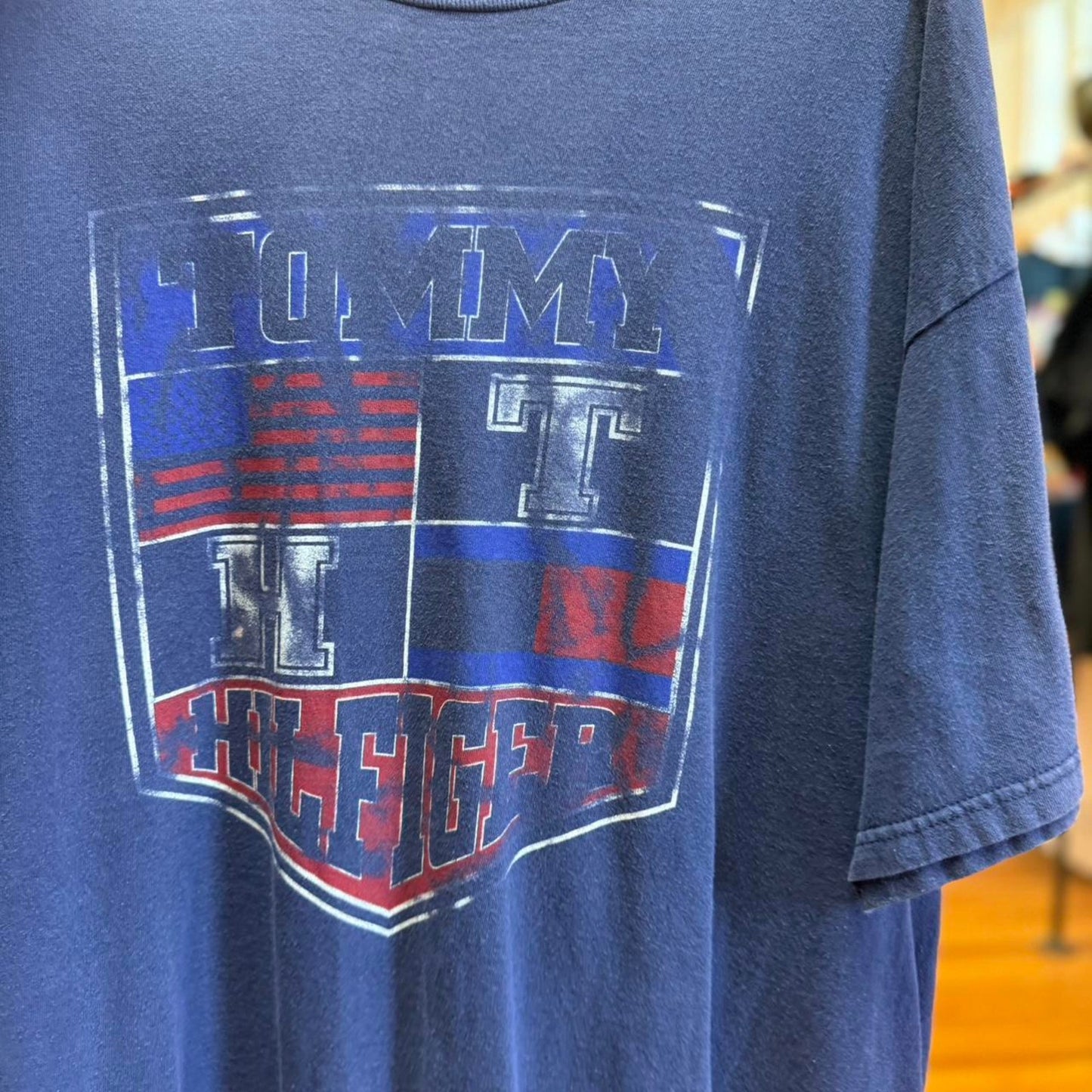 Vintage 90s Tommy Hilfiger Faded Crest T-Shirt