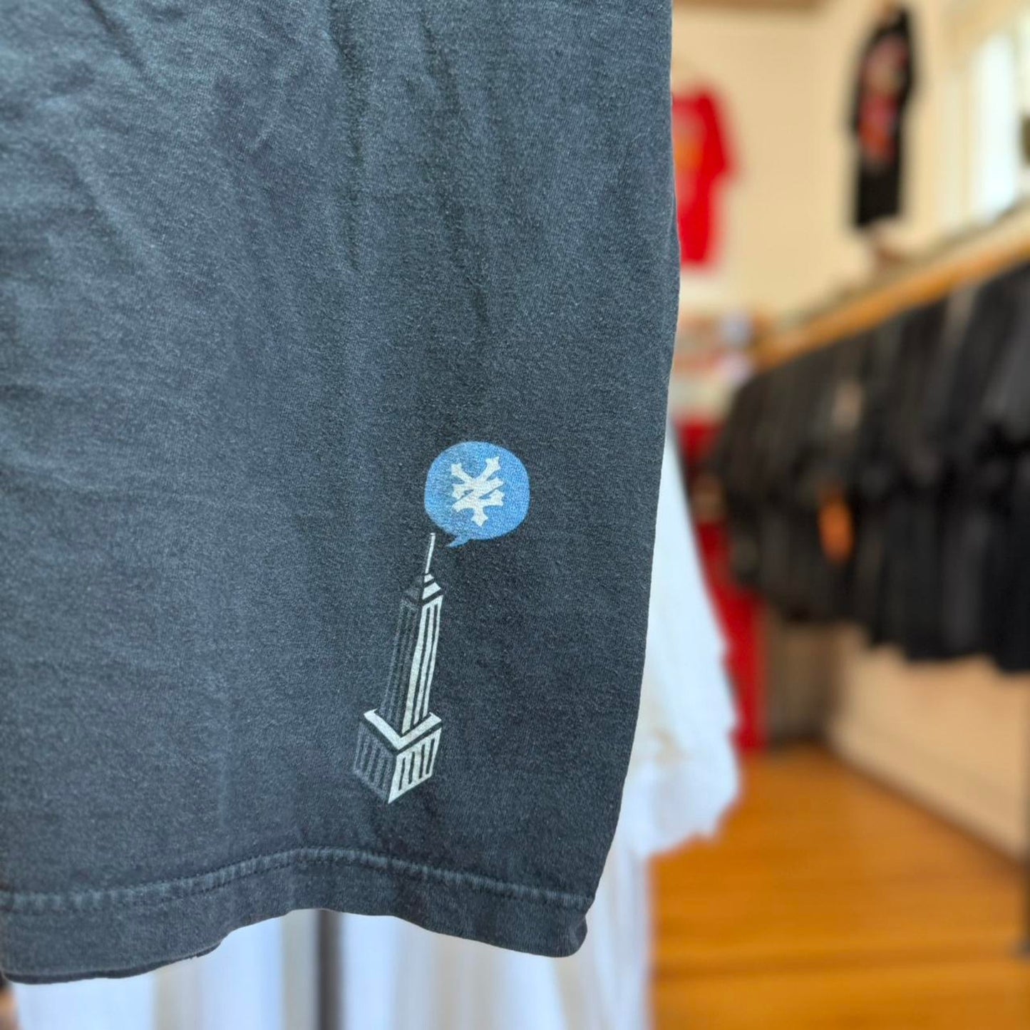 Vintage Y2K Zoo York Graffiti T-Shirt - Medium (W)