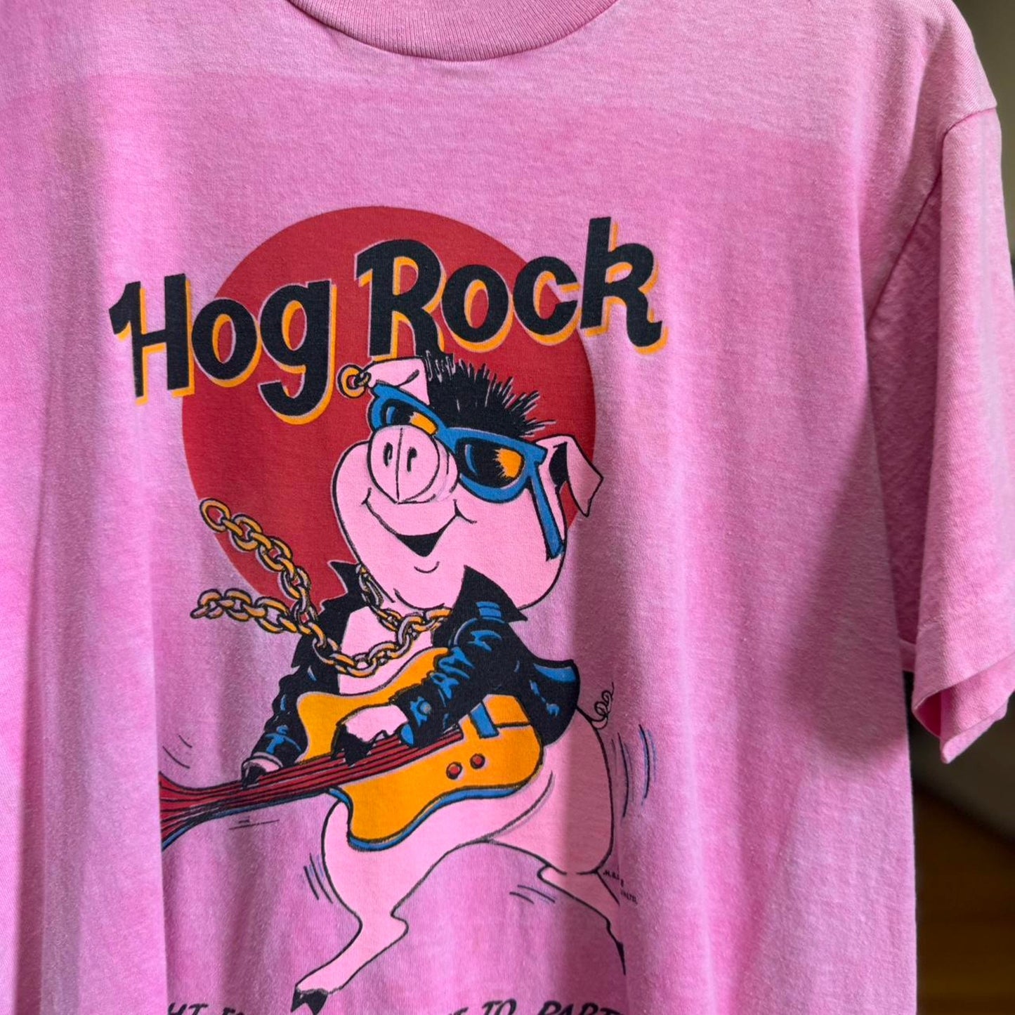 Vintage 90s Hog Rock Pig Cafe Cartoon T-Shirt
