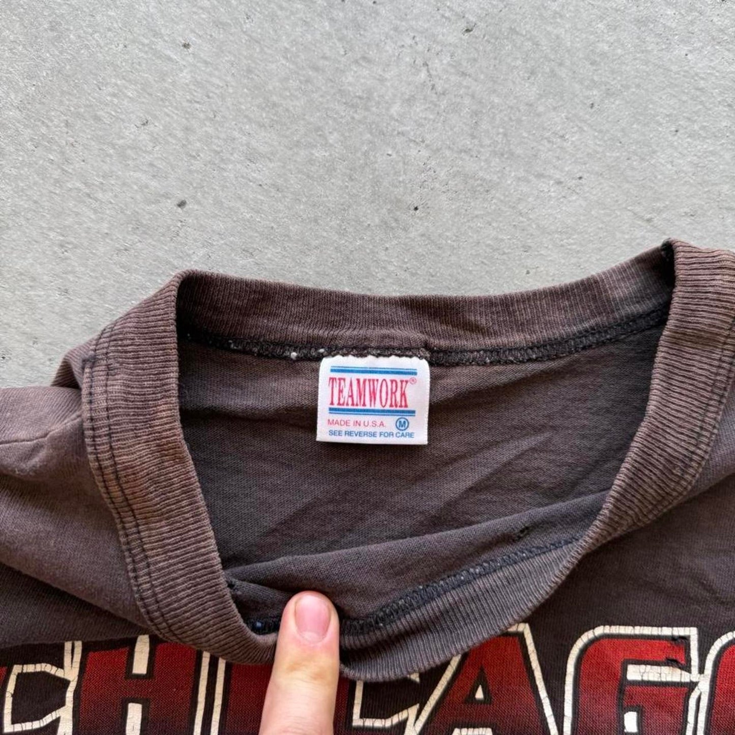 Vintage 90s Chicago Bulls Faded NBA Basketball T-Shirt - Medium
