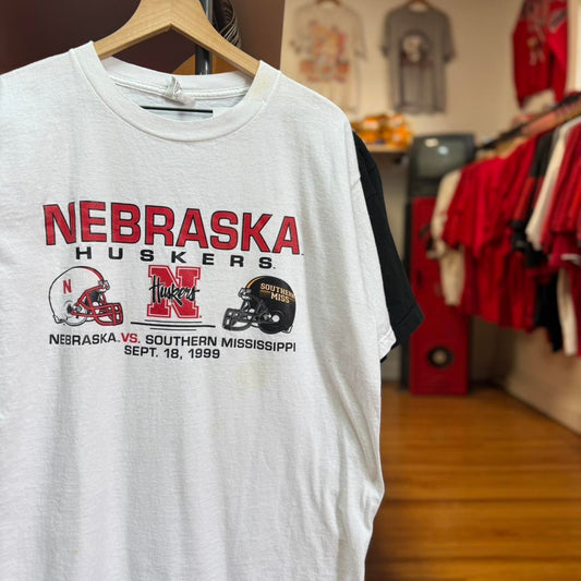 Vintage 90s Nebraska Huskers VS Southern Mississippi Helmet T-Shirt - X-Large