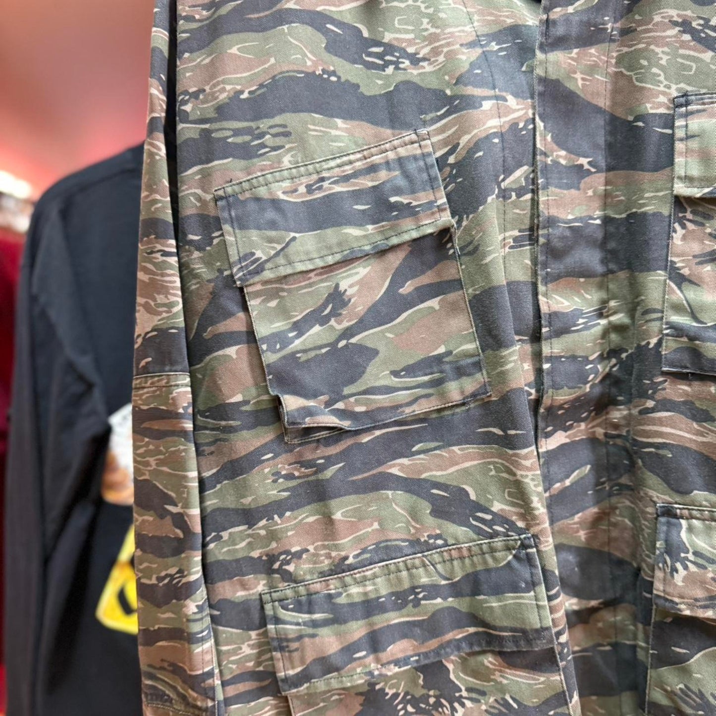 Vintage 90s Camo Camouflage Pocketed Shirt - Large