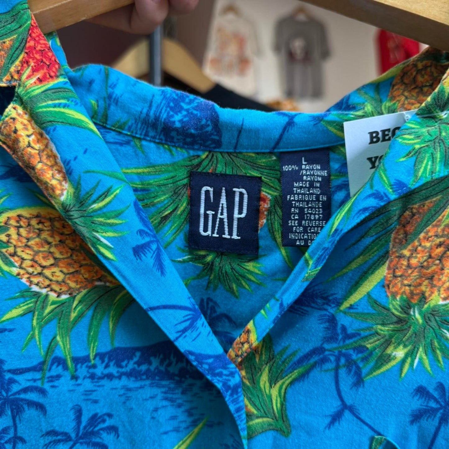 Vintage 90s Gap Floral Hawaiian Loop Collar Shirt - Large