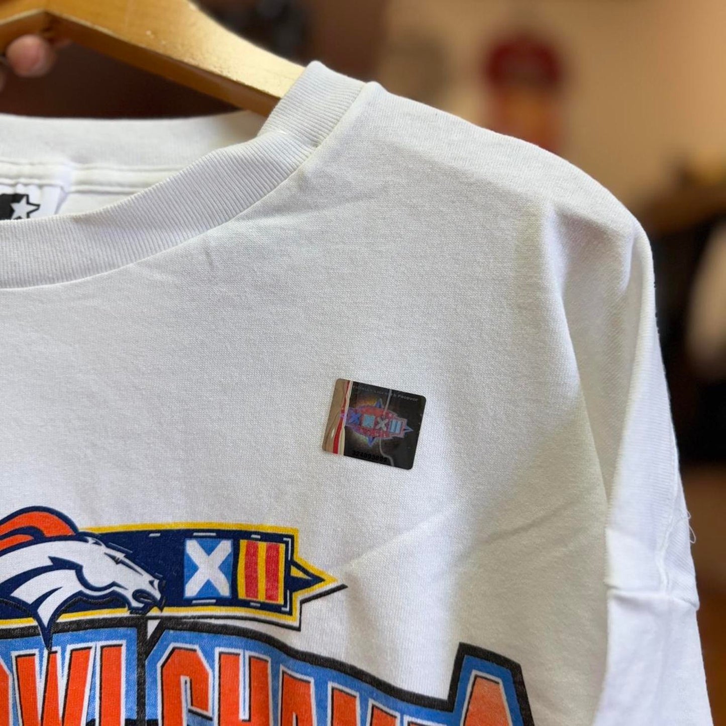 Vintage 90s Denver Broncos Super Bowl Champs NFL Football T-Shirt