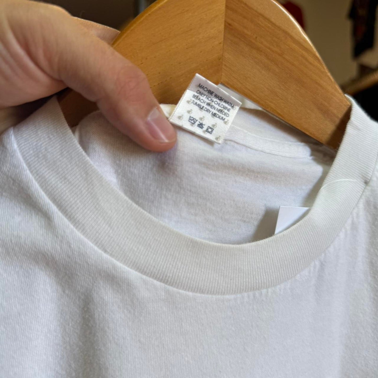 Vintage Porsche Glitter Rainbow Logo T-Shirt - Small (W)