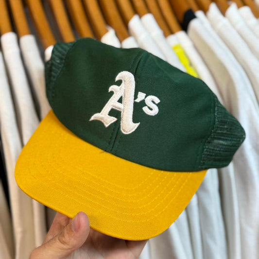 Vintage 90s Oakland Athletics Trucker MLB Snapback