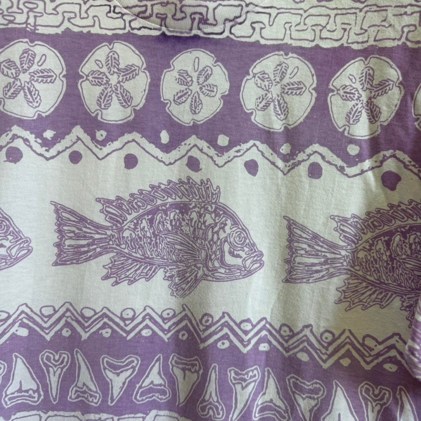 Vintage 90s Fish Animal AOP Heat Changing Nature T-Shirt