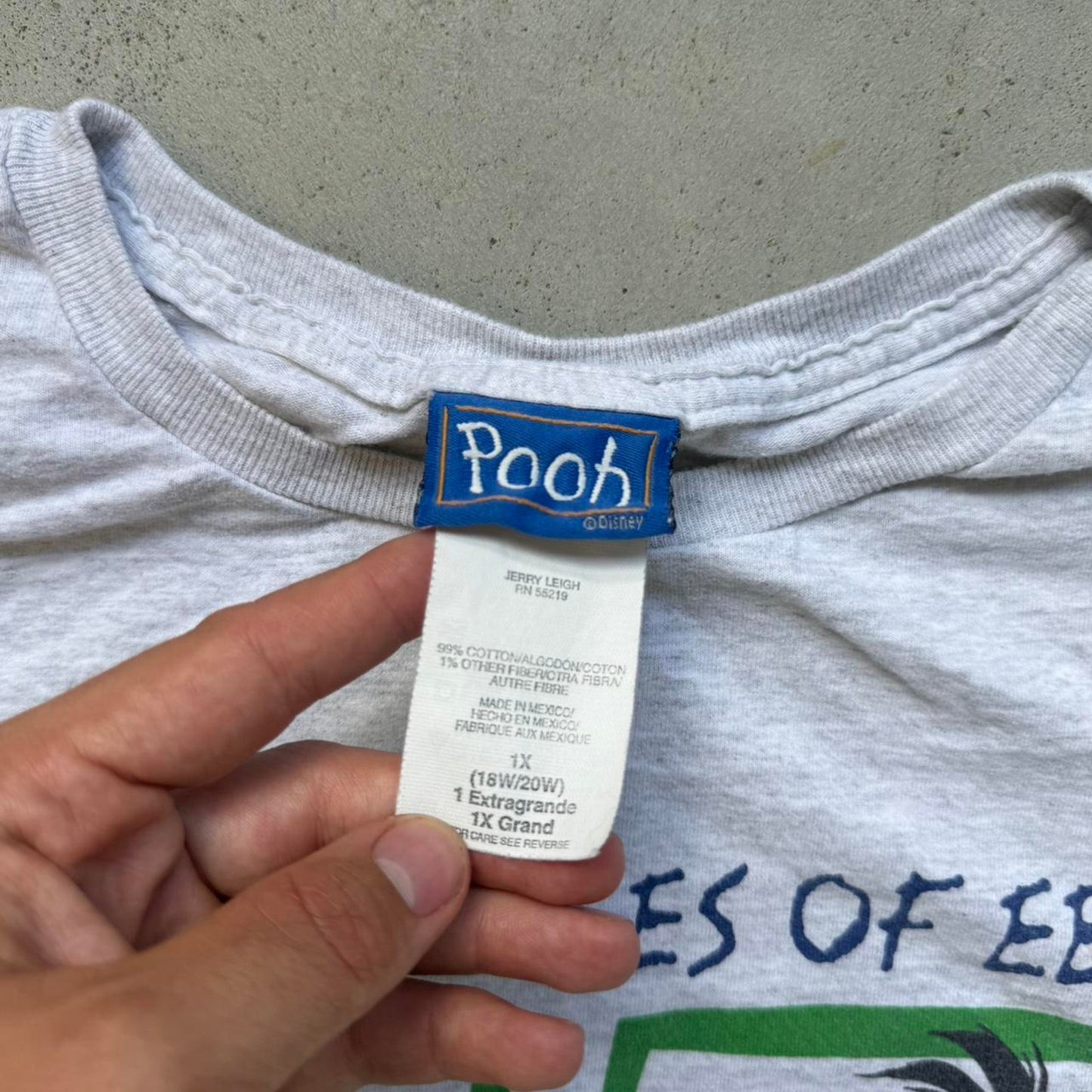 Vintage 90s Winnie the Pooh Eeyore Disney T-Shirt - X-Large