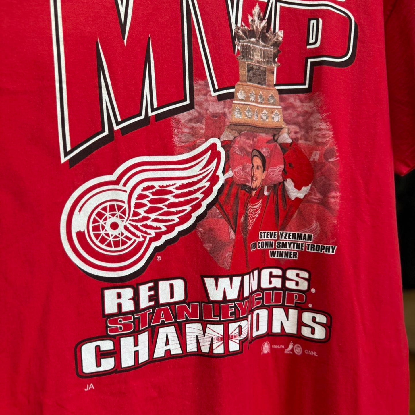 Vintage 90s Detroit Red Wings MVP Champions NHL Hockey T-Shirt