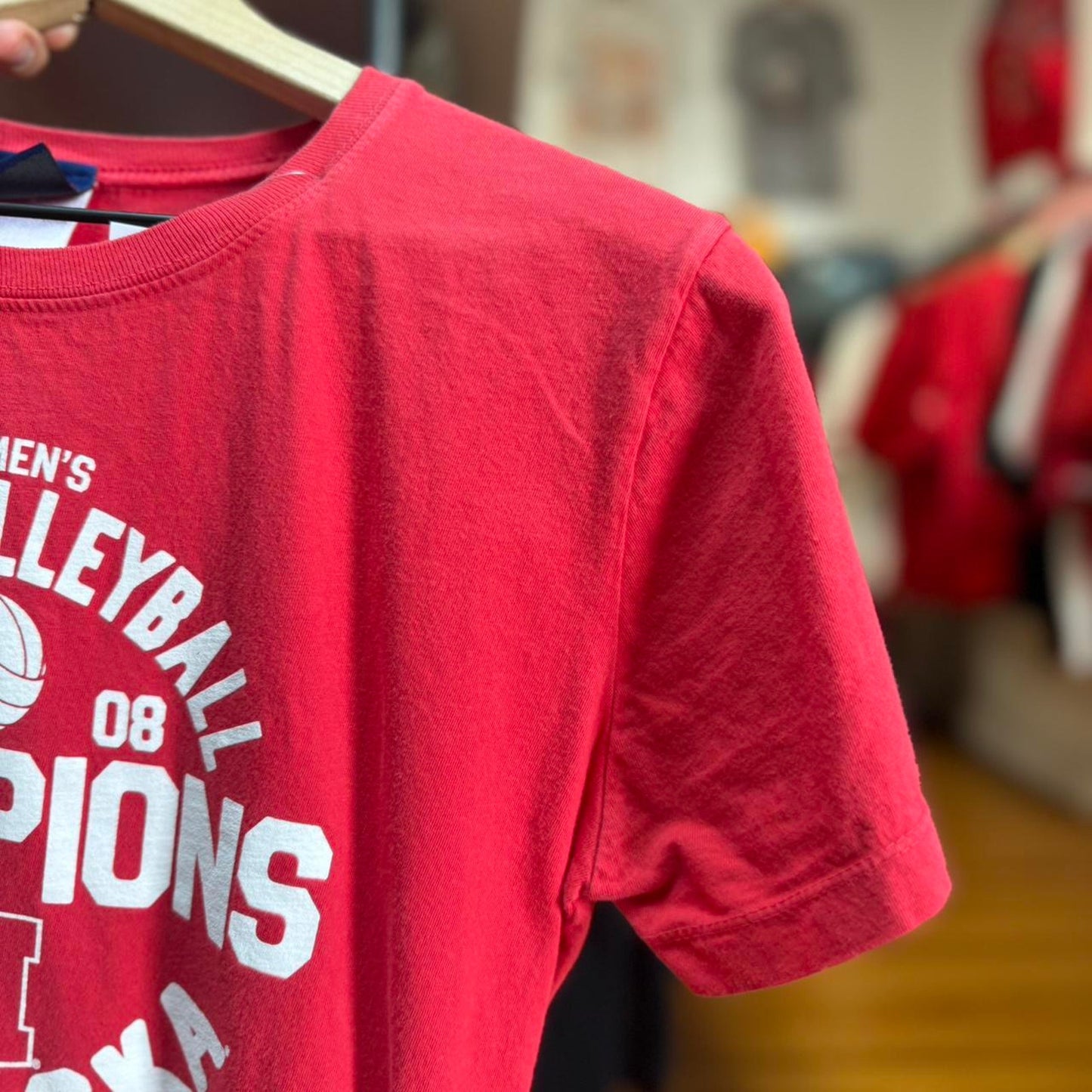 Vintage 2008 Nebraska Huskers Volleyball Champs T-Shirt - Large (W)