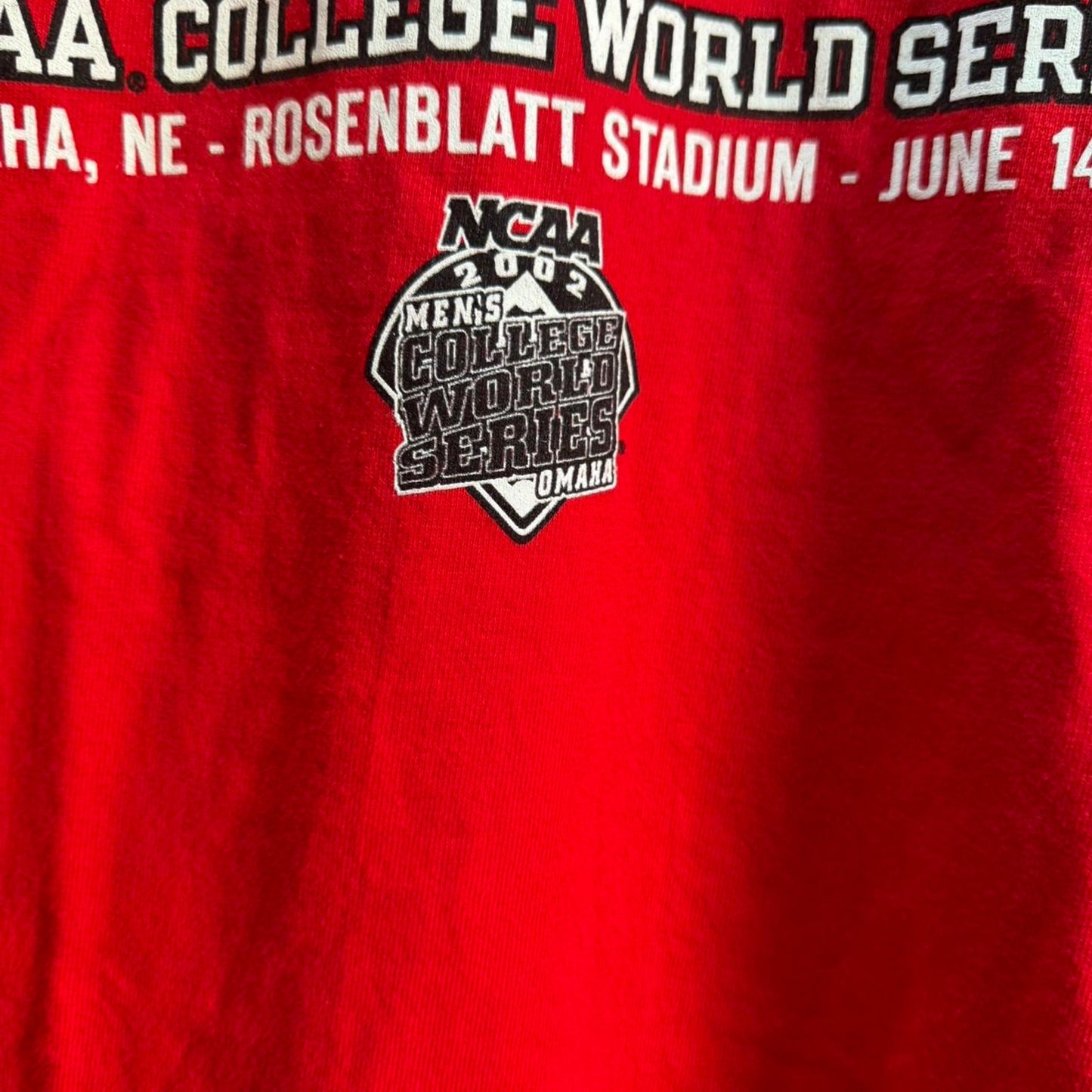 Vintage Y2K Nebraska Huskers CWS Baseball T-Shirt - Medium
