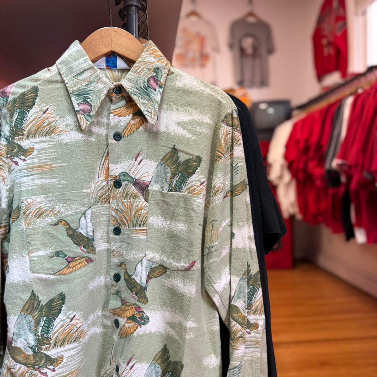 Vintage 90s Duck Animal Button Up Shirt - Medium