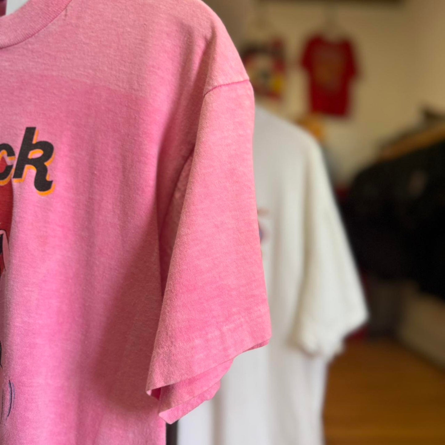 Vintage 90s Hog Rock Pig Cafe Cartoon T-Shirt