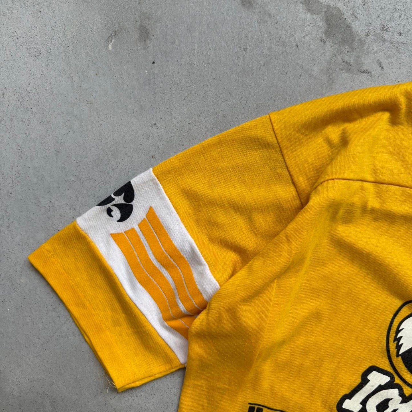 Vintage 80s Iowa Hawkeyes University T-Shirt - Small