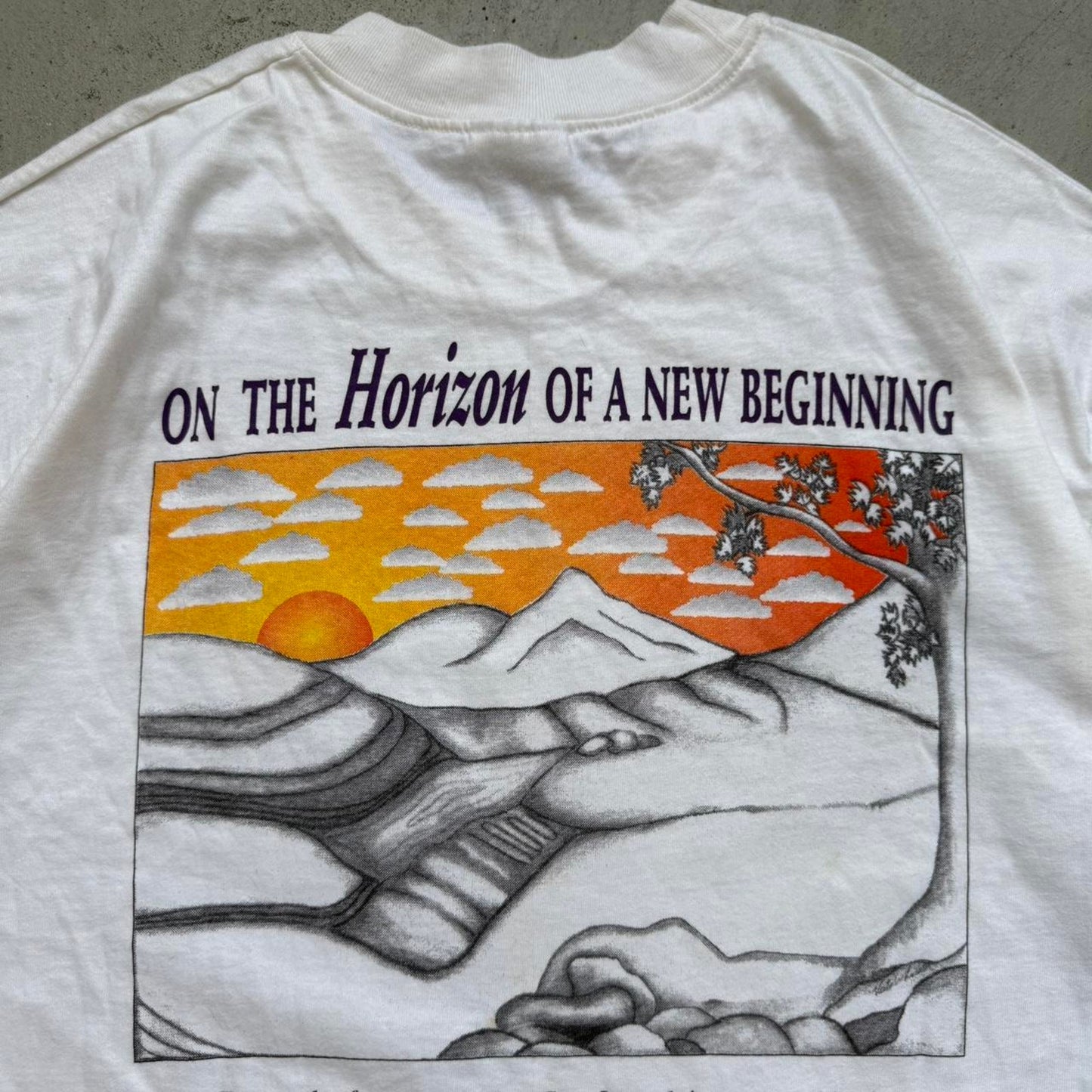 Vintage 90s On The Horizon of a New Beginning Jesus Bible T-Shirt - X-Large