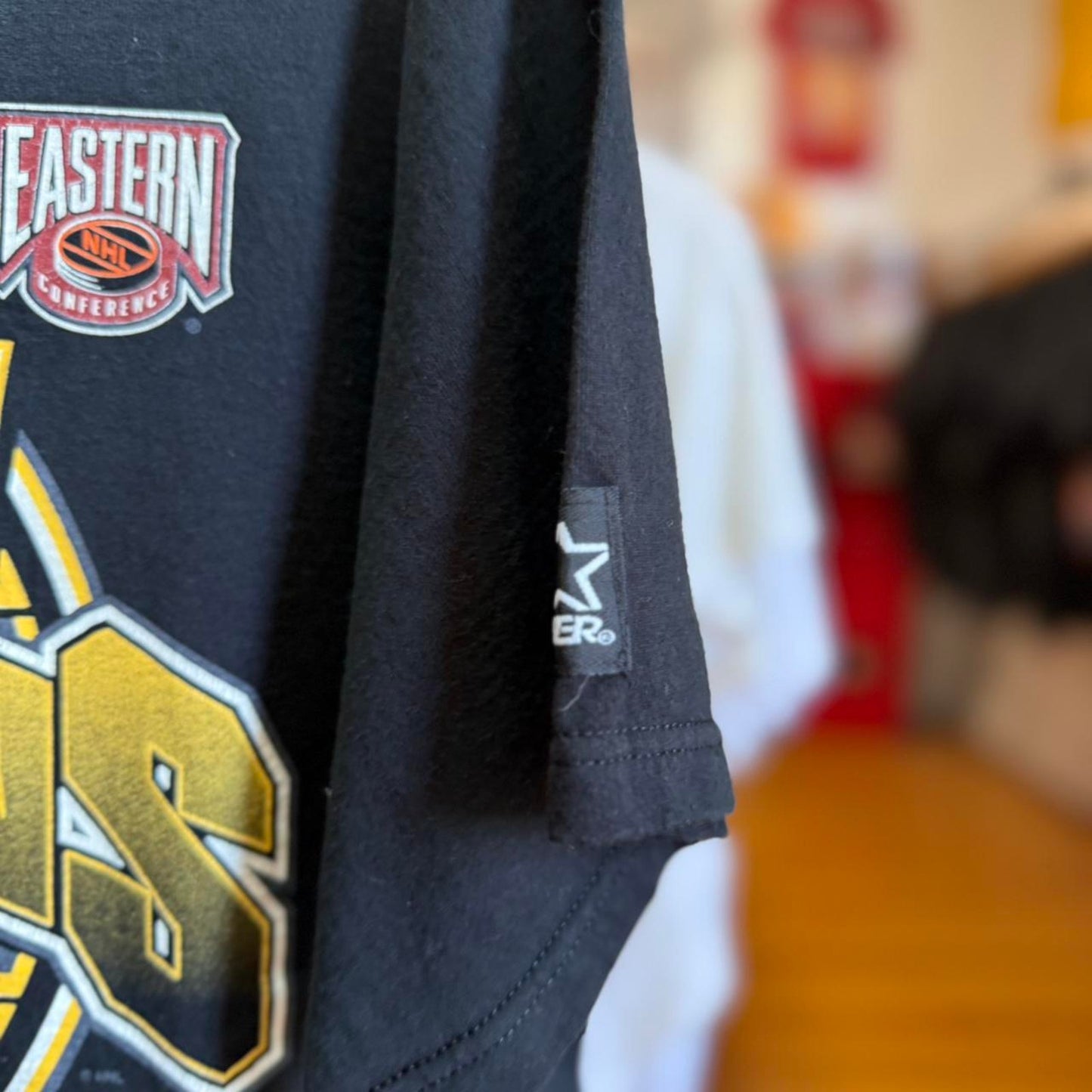 Vintage 90s Pittsburgh Penguins Champions NHL Hockey T-Shirt