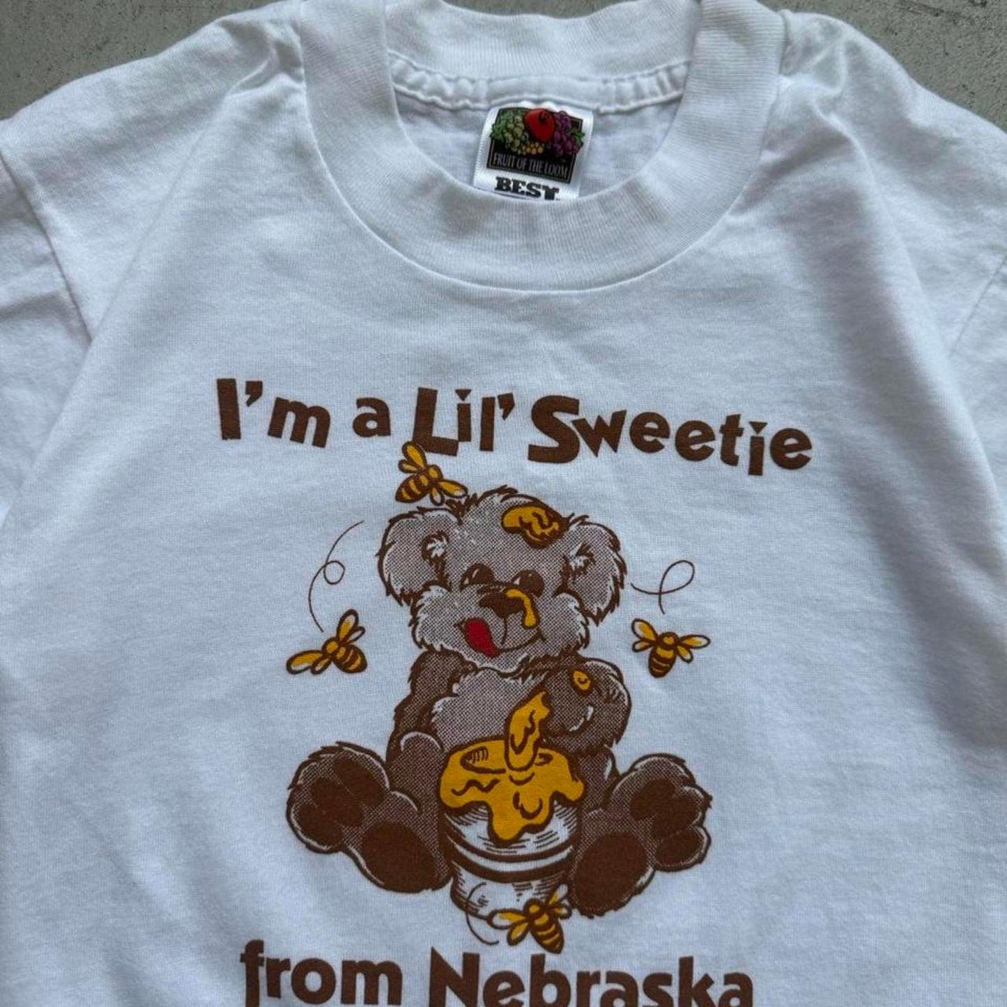 Vintage 90s I’m a Lil Sweetie From Nebraska Honey Bear T-Shirt - Kids 10-12