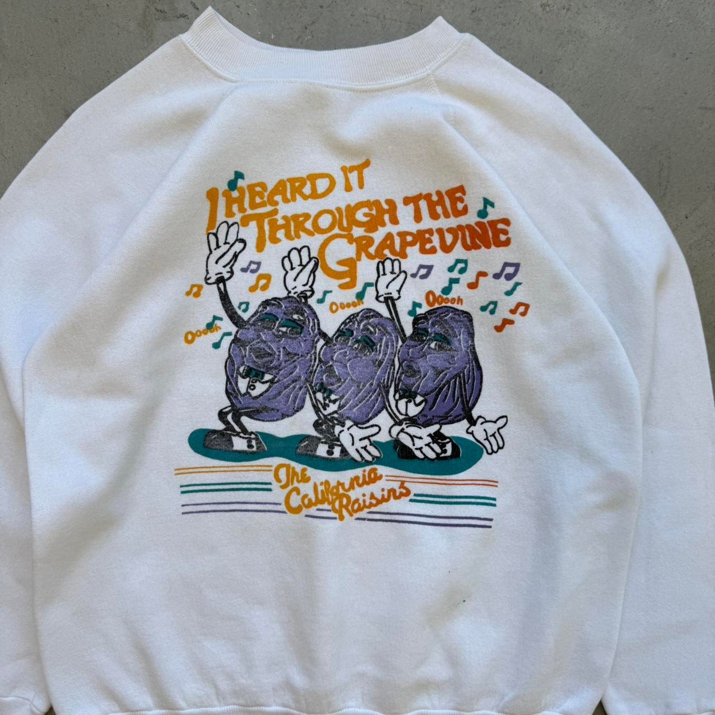Vintage 80s Heard it Through the Grapevine California Raisins Crewneck - Medium
