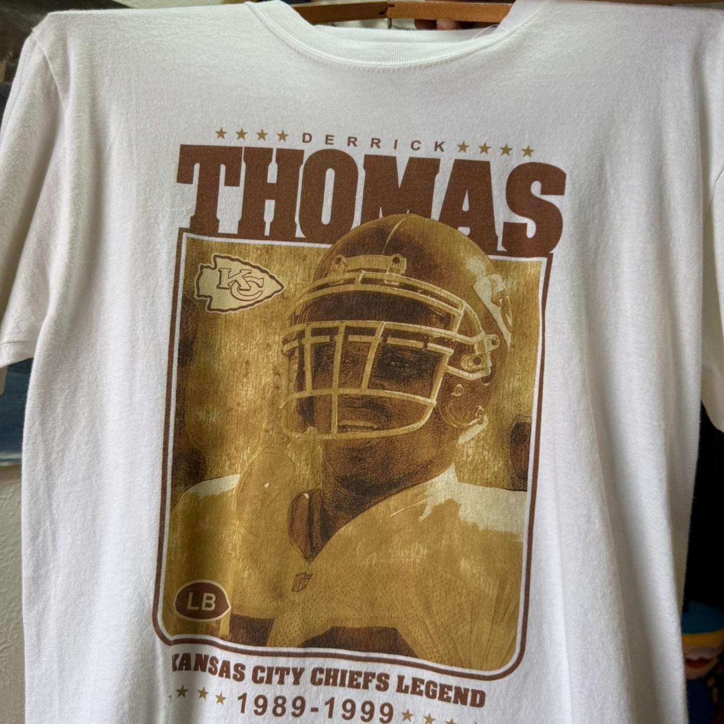 Vintage 90s Kansas City Chiefs Derrick Thomas NFL T-Shirt - Medium
