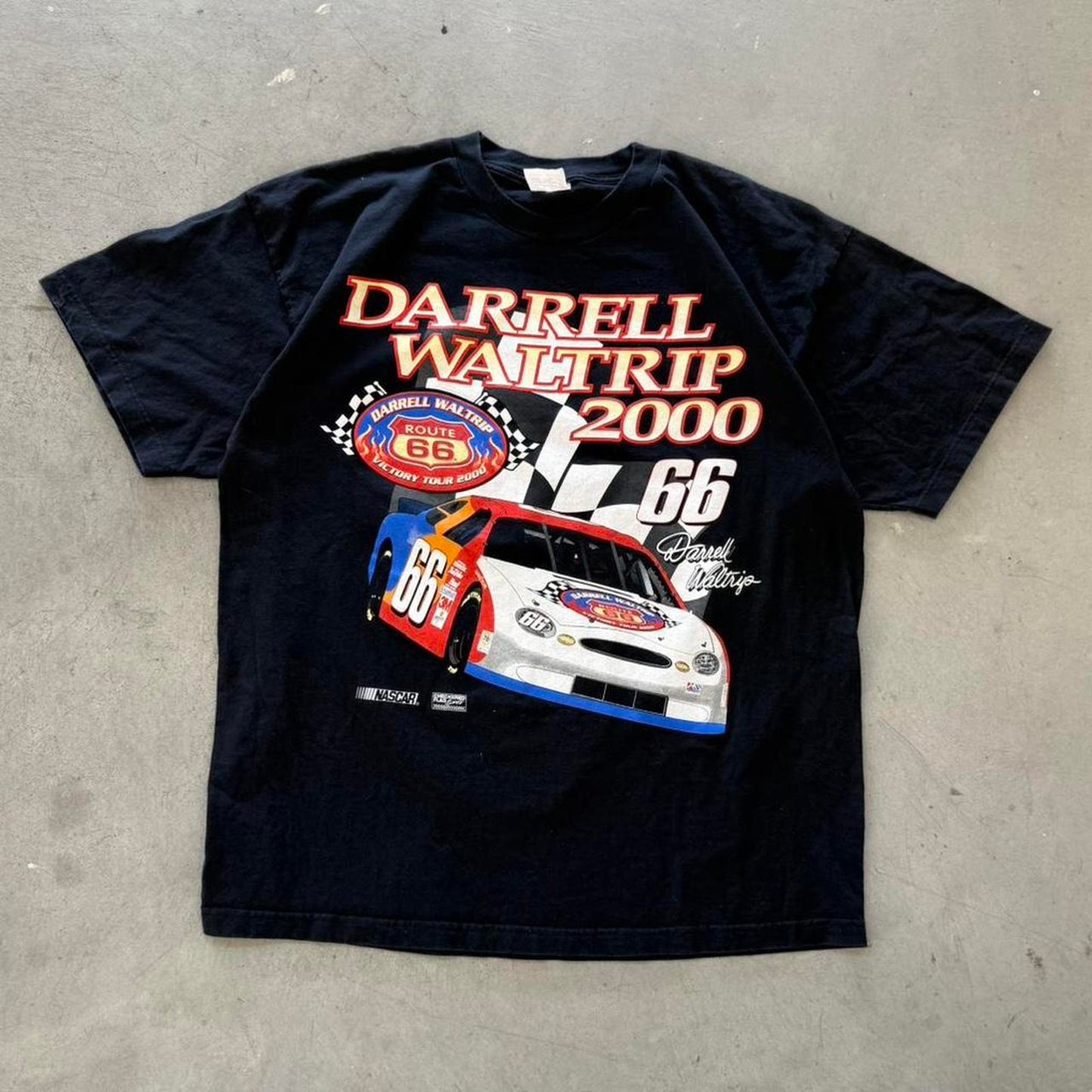 Vintage 2000 Darrell Waltrip NASCAR Racing Race Car T-Shirt - XX-Large
