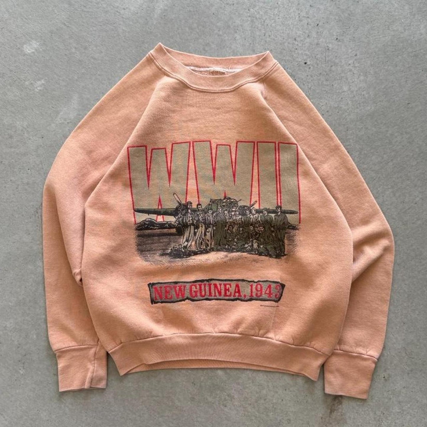 Vintage 80s WWII New Guinea 1945 War Military Crewneck - Small