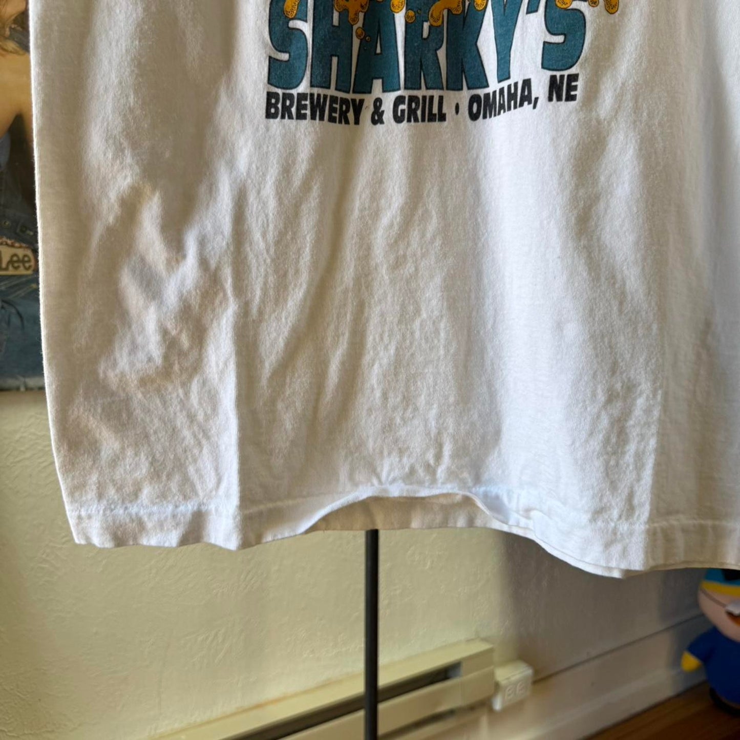 Vintage 90s Sharkys Brewery Beer Alcohol Omaha T-Shirt - Large