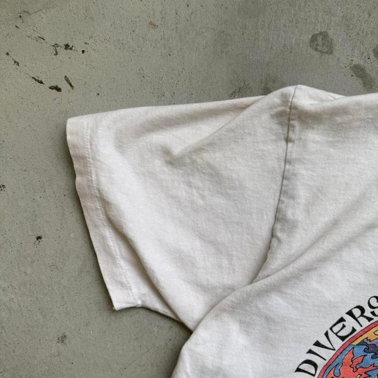 Vintage 90s Diversity Earth Nature Animal Art T-Shirt - X-Large