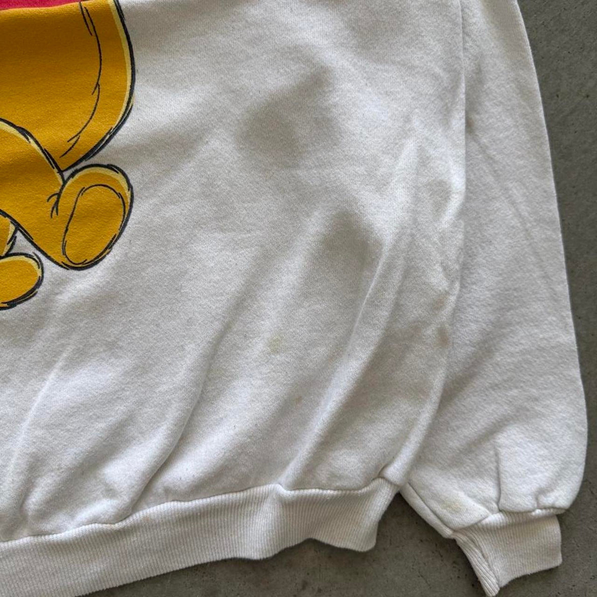 Vintage 90s Disney Winnie the Pooh Crewneck - Large