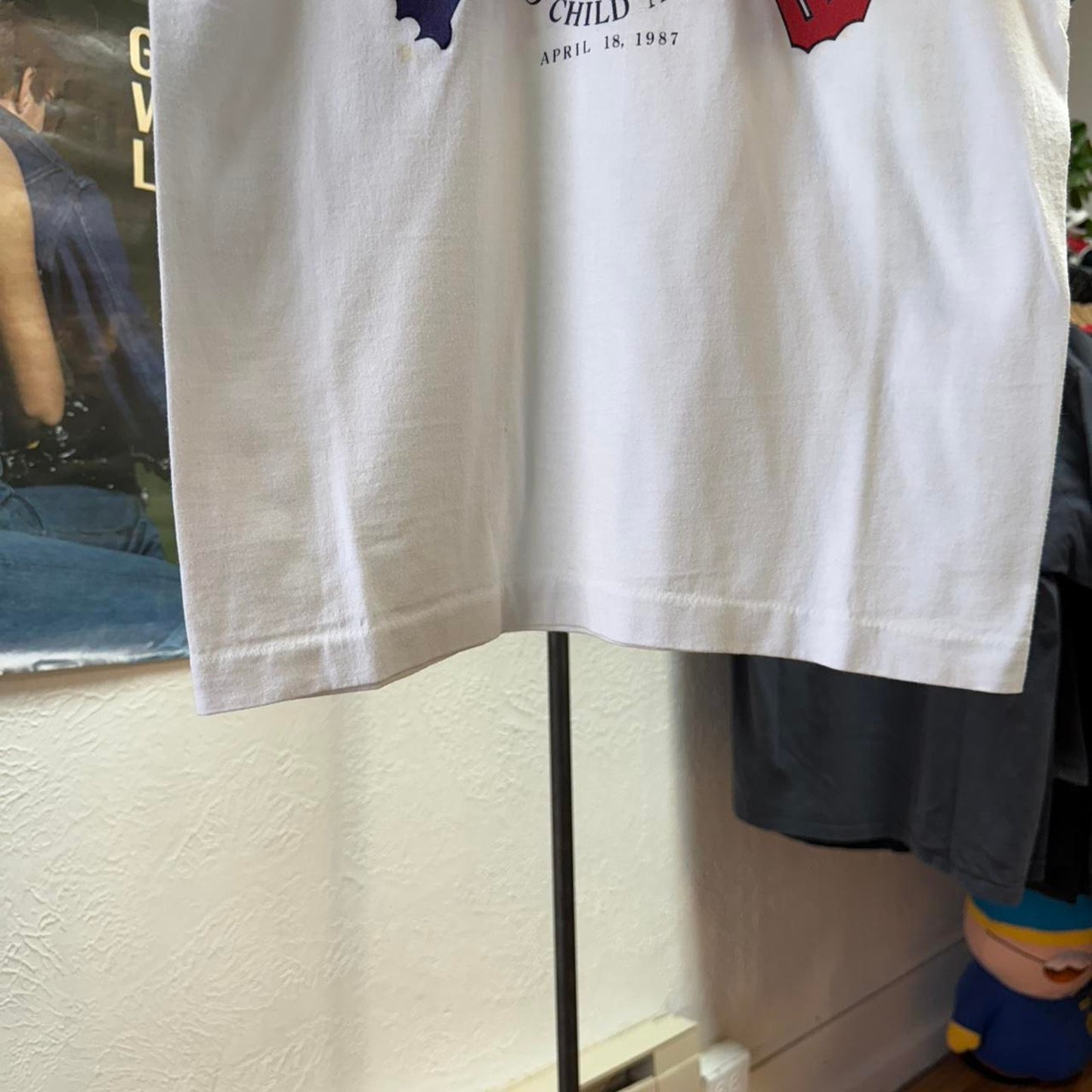 Vintage 80s Race for the Rainbow Apple Computers T-Shirt - Medium