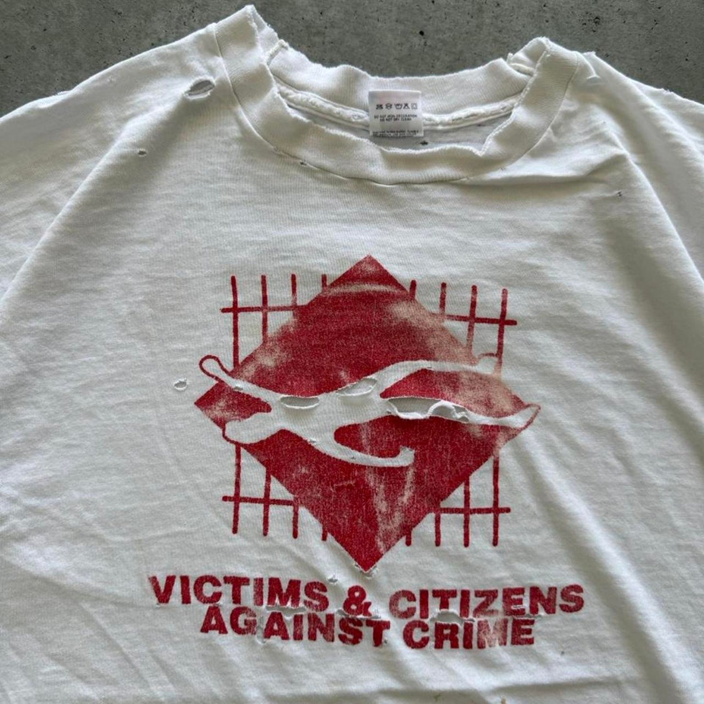 Vintage 90s Distressed Victims & Citizens Against Crime T-Shirt - X-Large