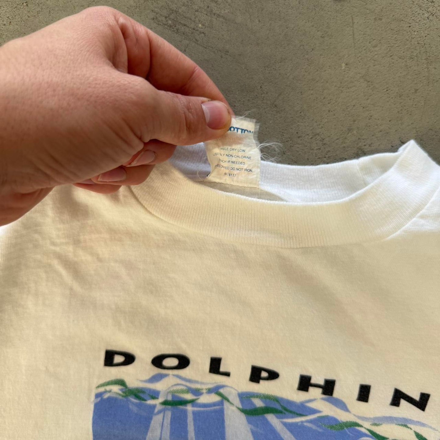 Vintage 90s Dolphins Protect Our Oceans Animal T-Shirt - Large