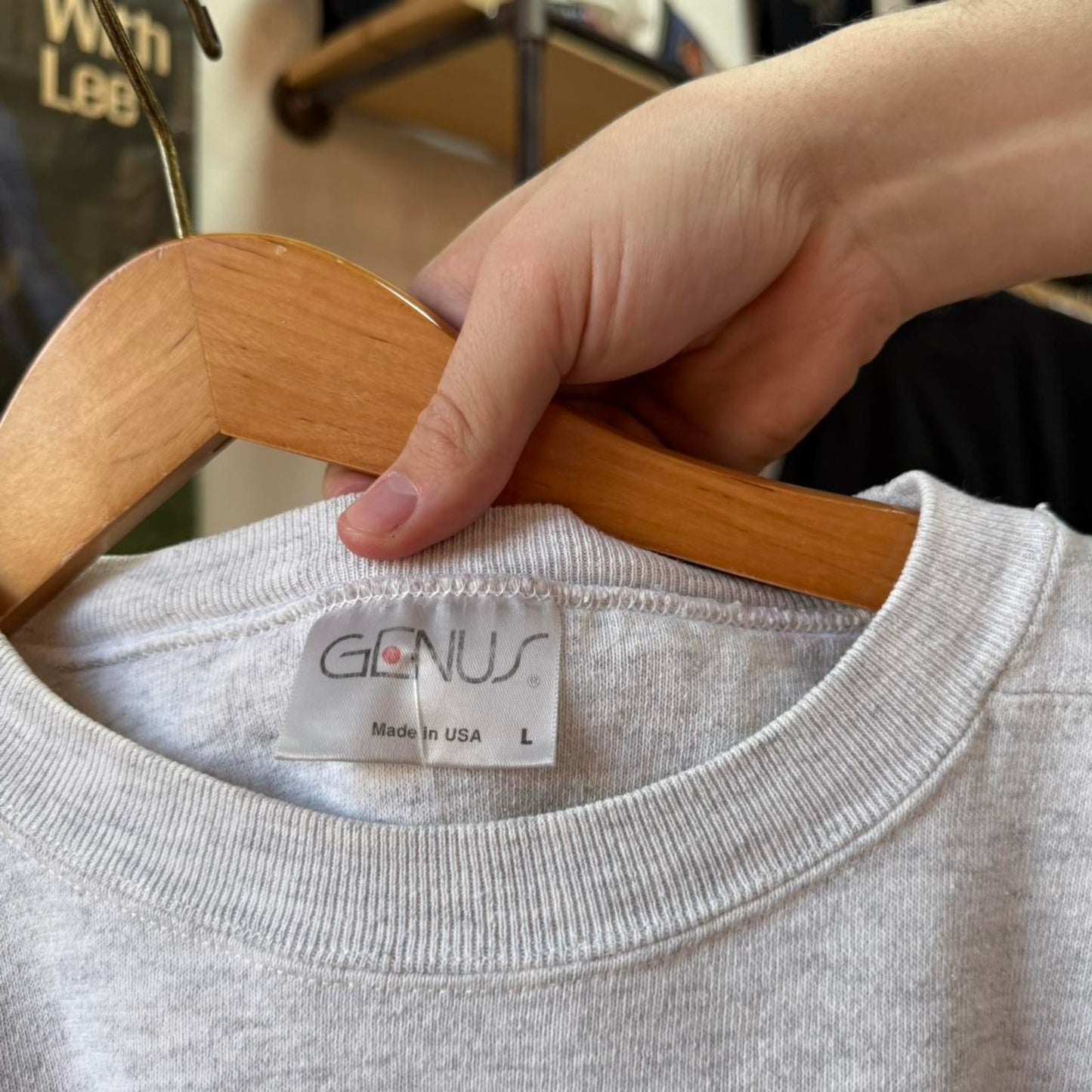 Vintage 90s Looney Tunes Taz Cartoon Crewneck - Large