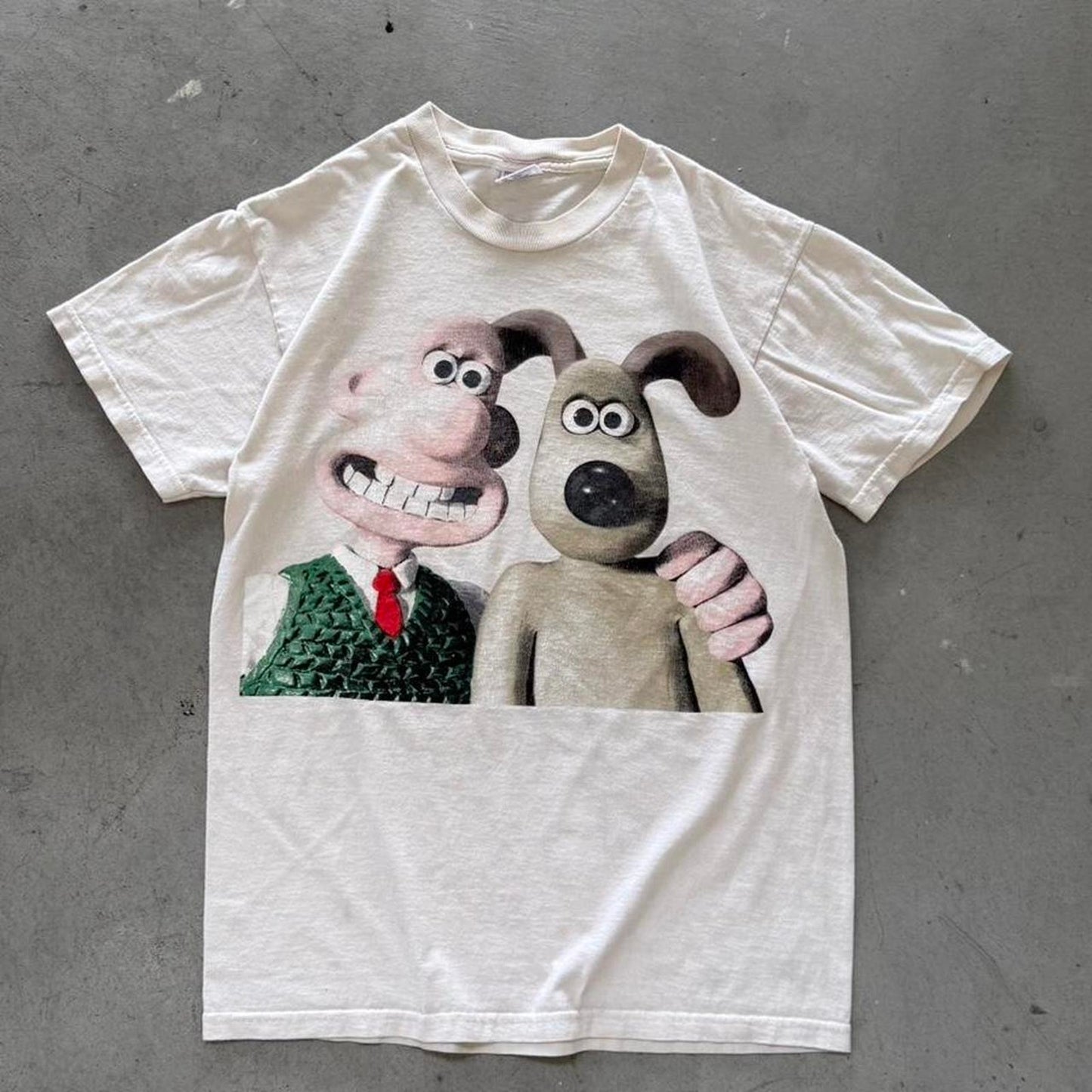 Vintage 90s Wallace and Gromit Character T-Shirt - Medium