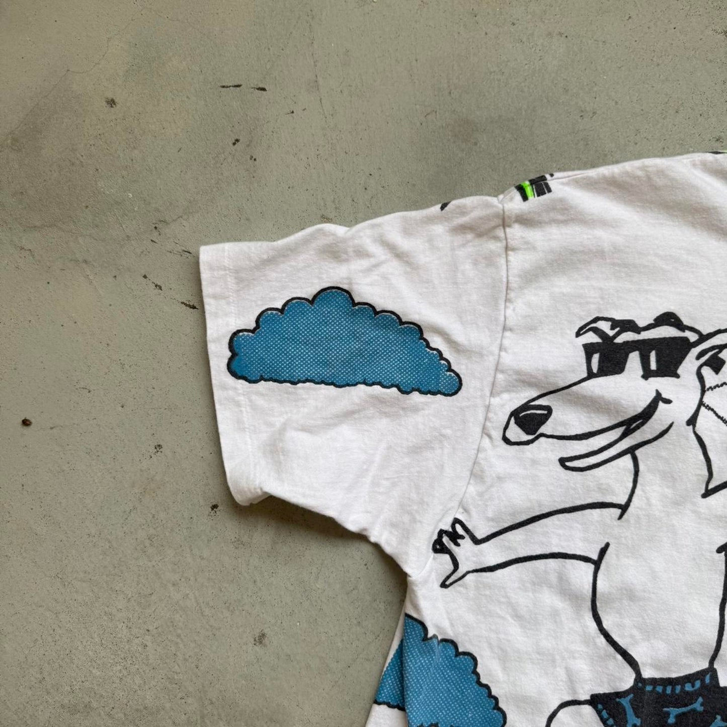Vintage 90s Bluffs Run Greyhound Park Surfing AOP T-Shirt - X-Large