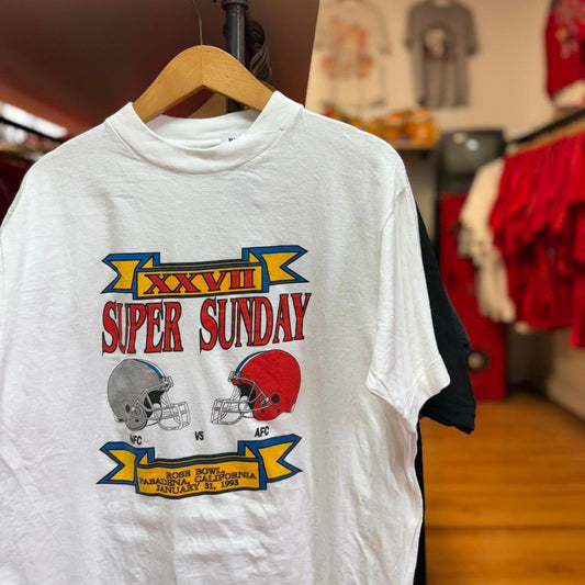 Vintage 90s Super Bowl Sunday NFL T-Shirt