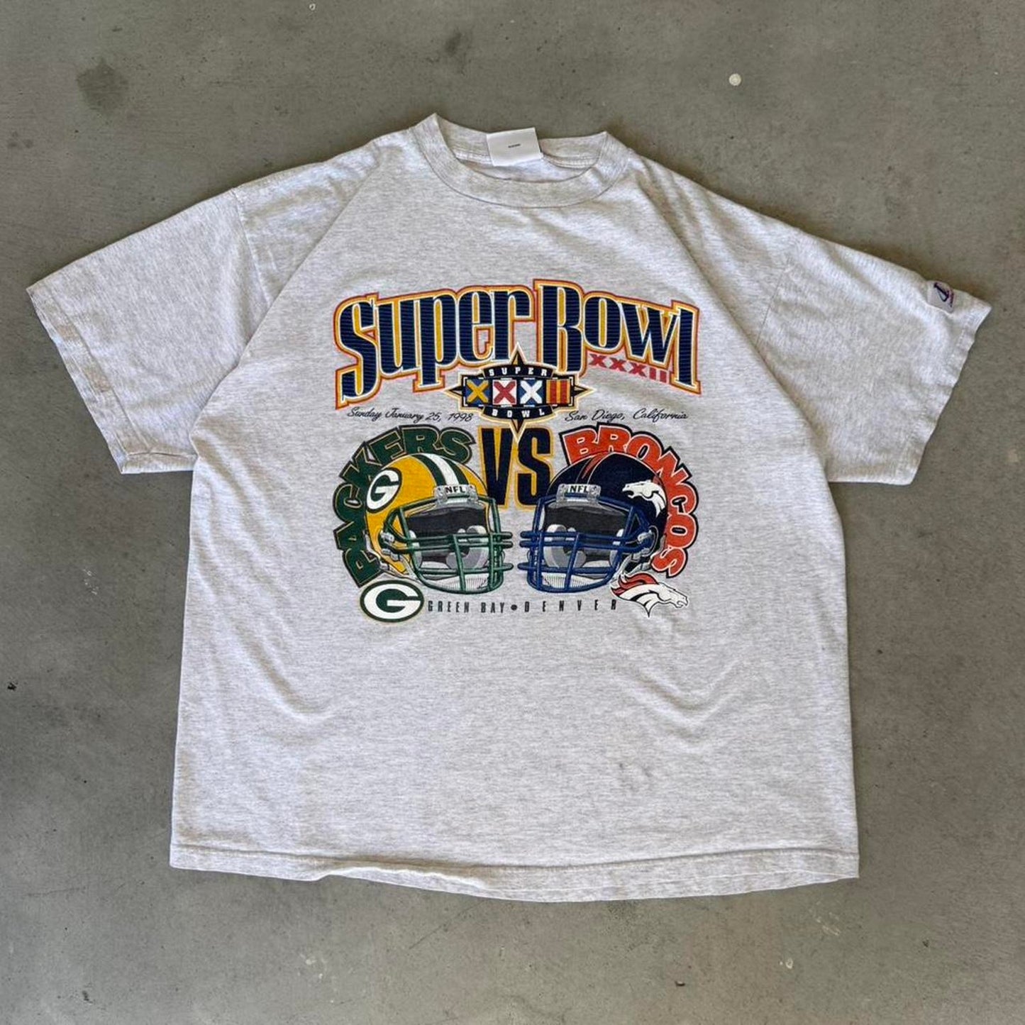 Vintage 90s Super Bowl XXXII Green Bay Packers Denver Broncos NFL T-Shirt - X-Large